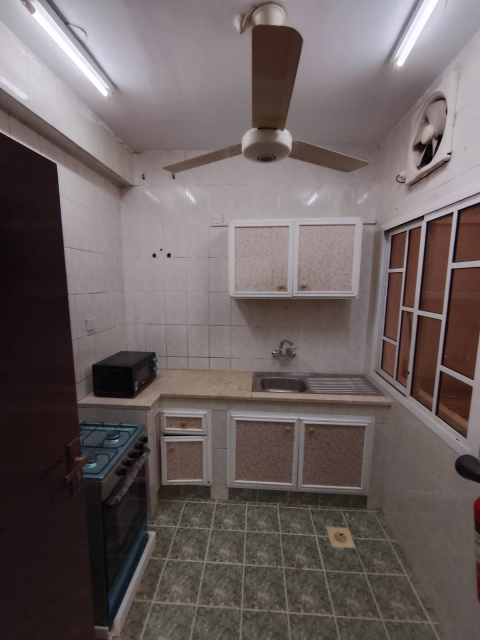 شقة مفروشة للإيجار في الخوير Rm408 - Image 2