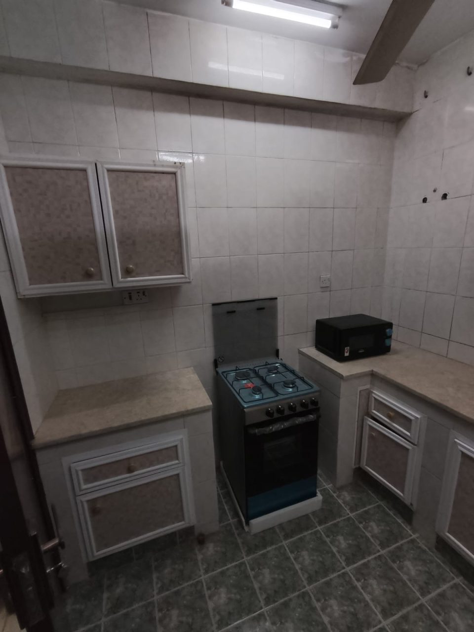شقة مفروشة للإيجار في الخوير Rm408 - Image 6
