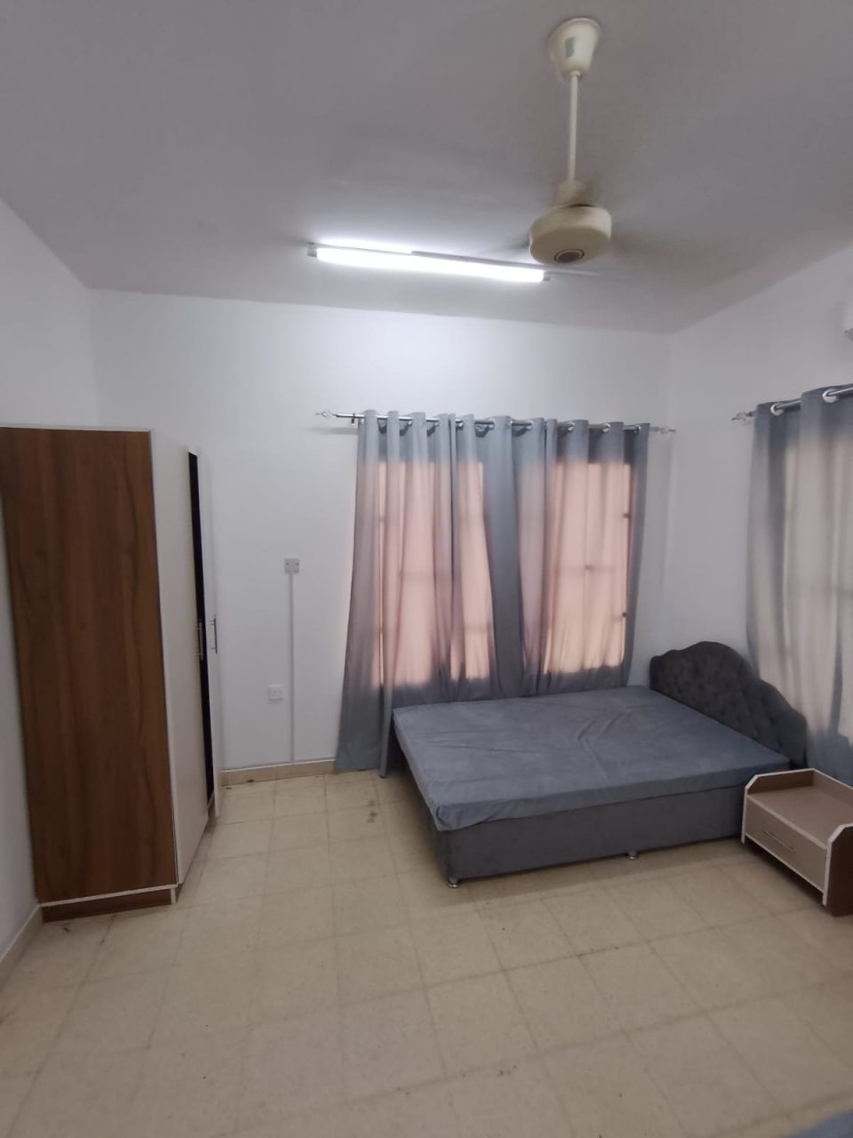 شقة مفروشة واسعة للإيجار في الخوير Rm508 - Image 9