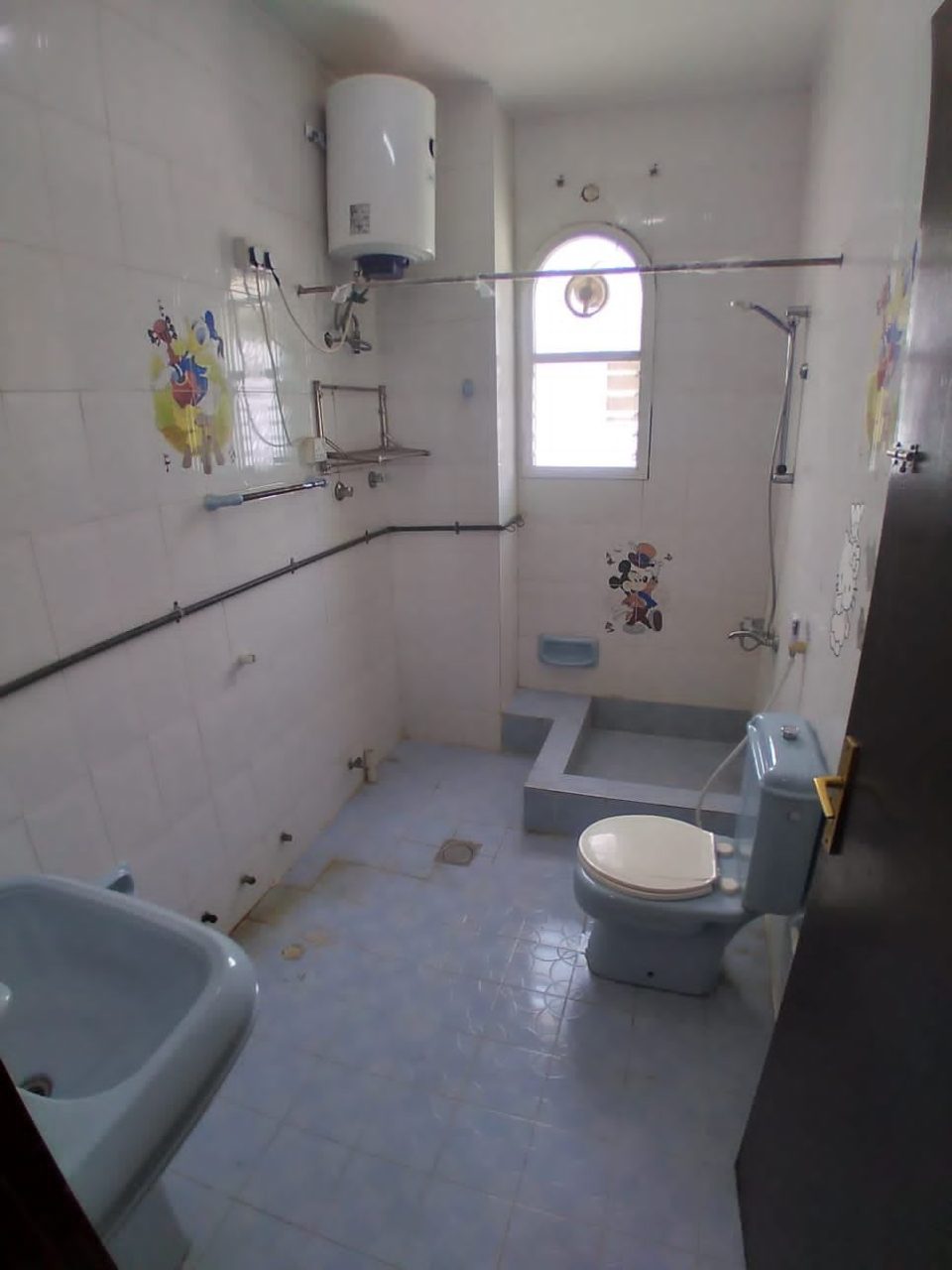 🏠 غرفة للإيجار – الخوير w12 - Image 2