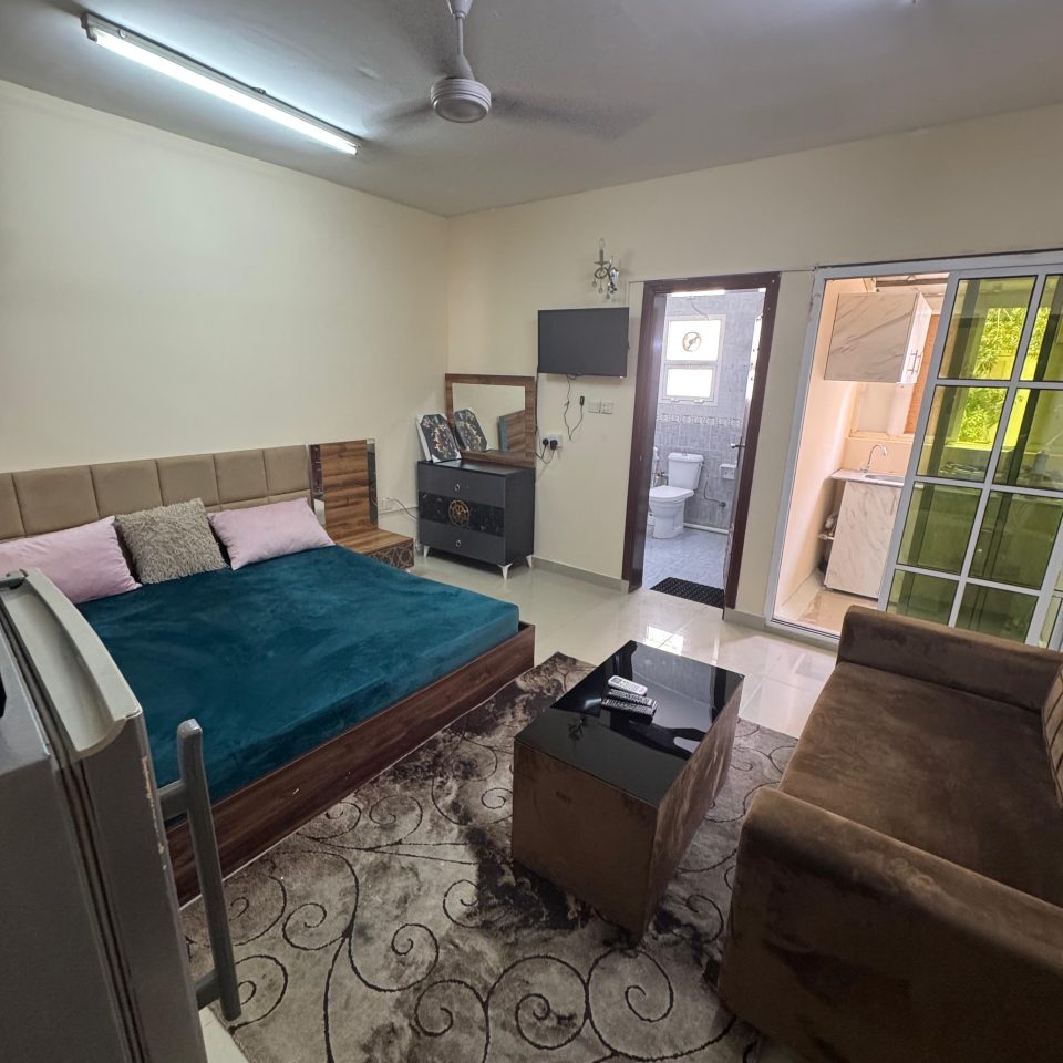 🏡✨ غرفة للإيجار – فيلا الخوير | HM21 - Image 4