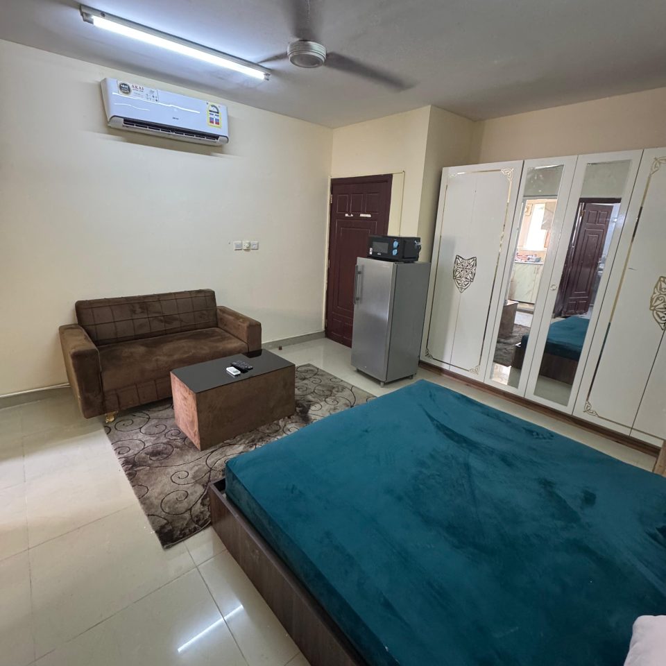 🏡✨ غرفة للإيجار – فيلا الخوير | HM21 - Image 8