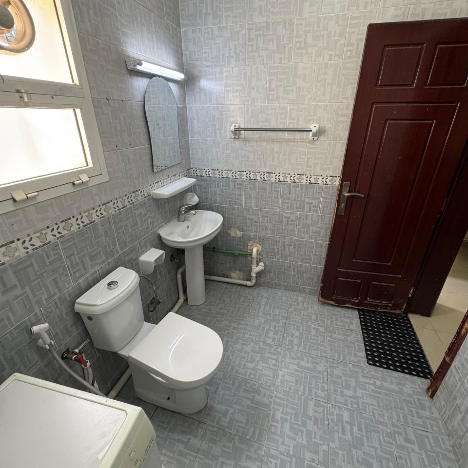 🏡✨ غرفة للإيجار – فيلا الخوير | HM21 - Image 7