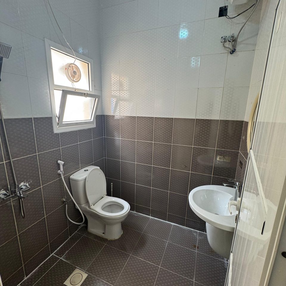 🏡✨ غرفة للإيجار – فيلا الموالح الجنوبية - Image 3