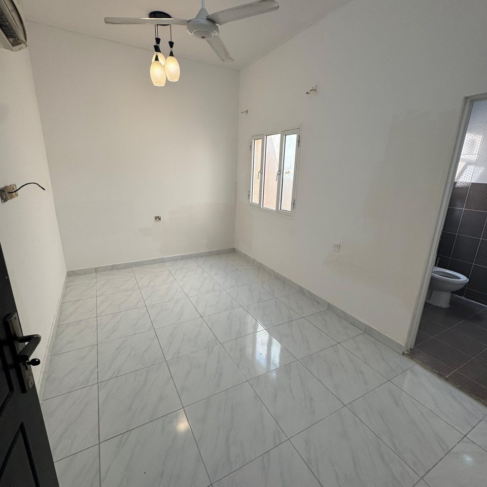 🏡✨ غرفة للإيجار – فيلا الموالح الجنوبية