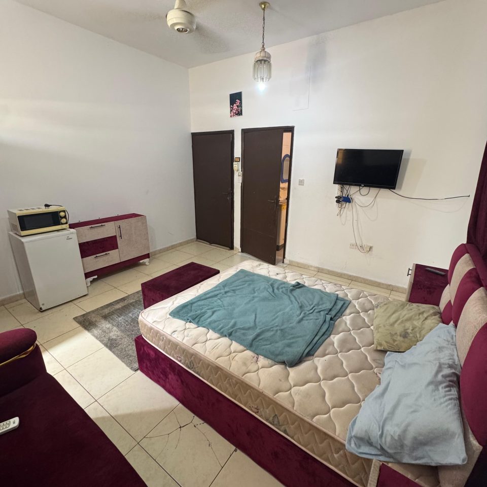 🏡✨ غرفة للإيجار – فيلا سليم | الخوير - Image 5
