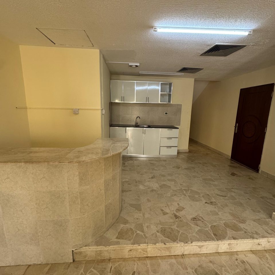 🏢✨ شقة للإيجار – مجمع القرم | غرفة Mb23 - Image 9