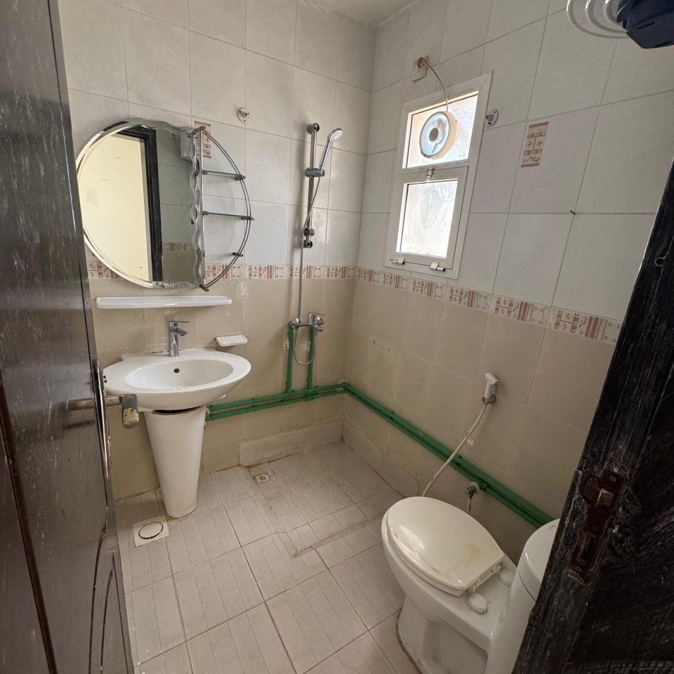 🏡✨ غرفة للإيجار – فيلا أبو محمود | الغبرة الشمالية - Image 4