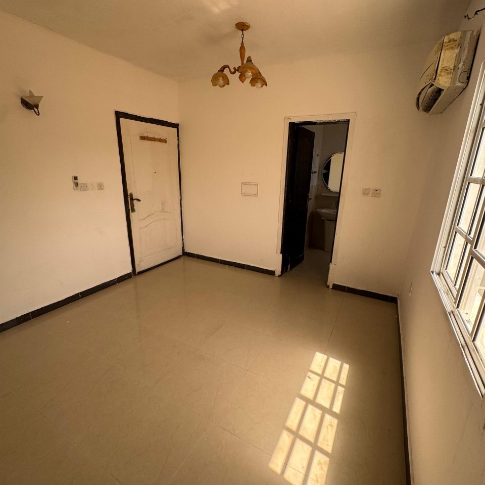 🏡✨ غرفة للإيجار – فيلا أبو محمود | الغبرة الشمالية - Image 2