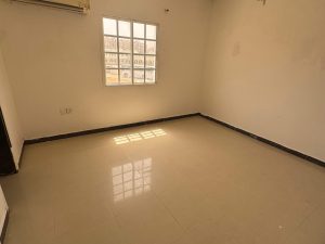 🏡✨ غرفة للإيجار – فيلا أبو محمود | الغبرة الشمالية