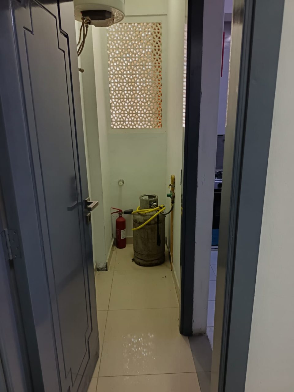 🏢✨ شقة للإيجار – بناية عبد الملك | العذيبة - Image 6