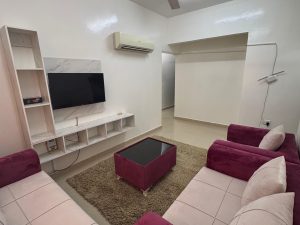 🏢✨ شقة للإيجار – بناية عبد الملك | العذيبة