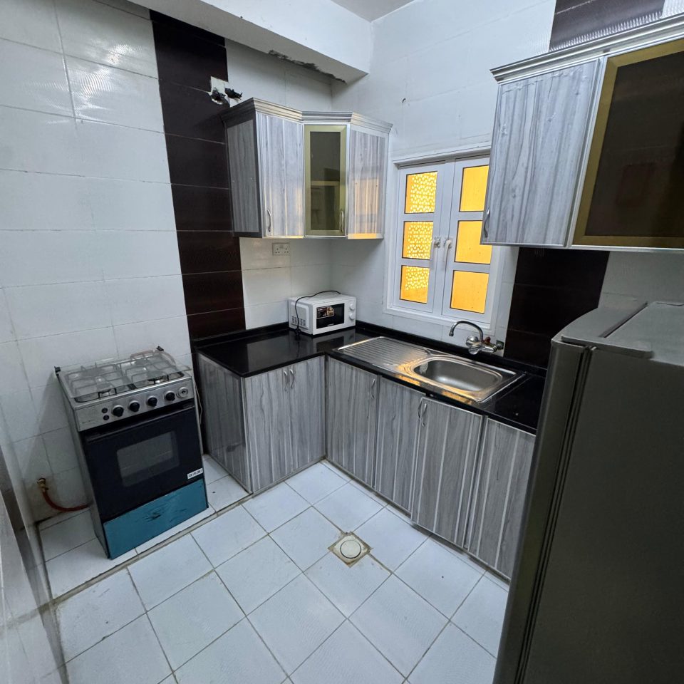 🏢✨ شقة للإيجار – بناية عبد الملك | العذيبة - Image 6