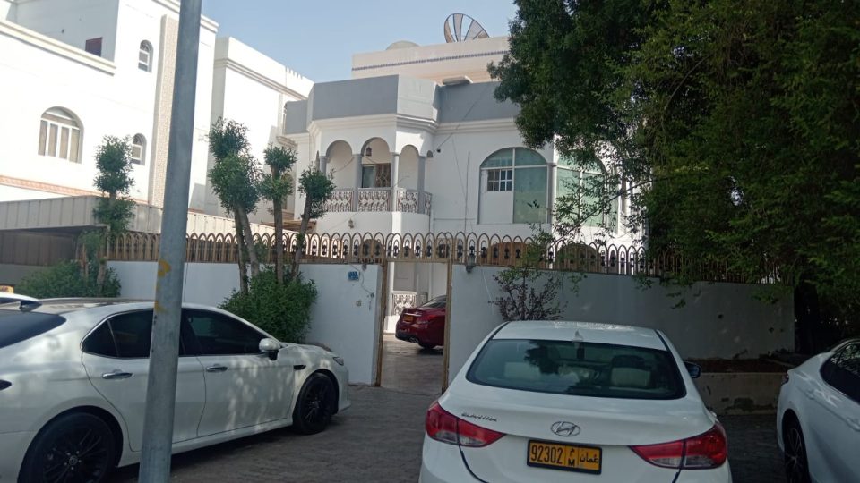 غرفة مريحة مع حمام مستقل ومطبخ خاص