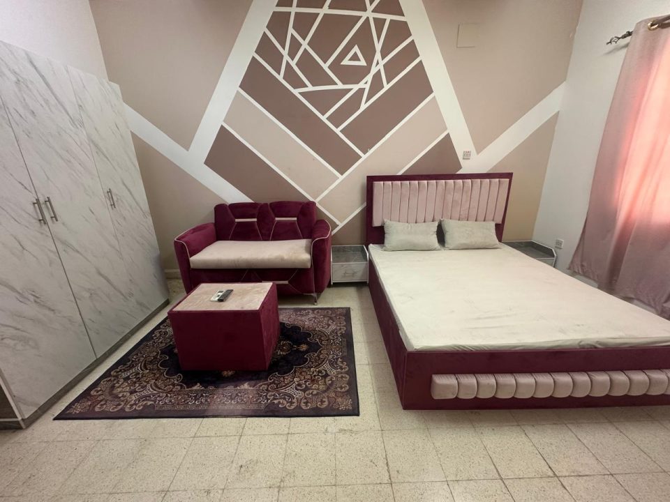 🏠 غرفة مفروشة للإيجار – الخوير w5 - Image 8