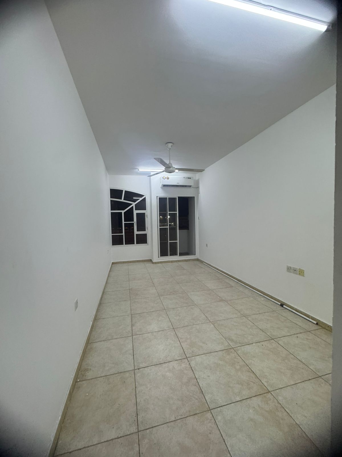 🇦🇪 شقة للإيجار – الخوير (RM110) - الصورة 8