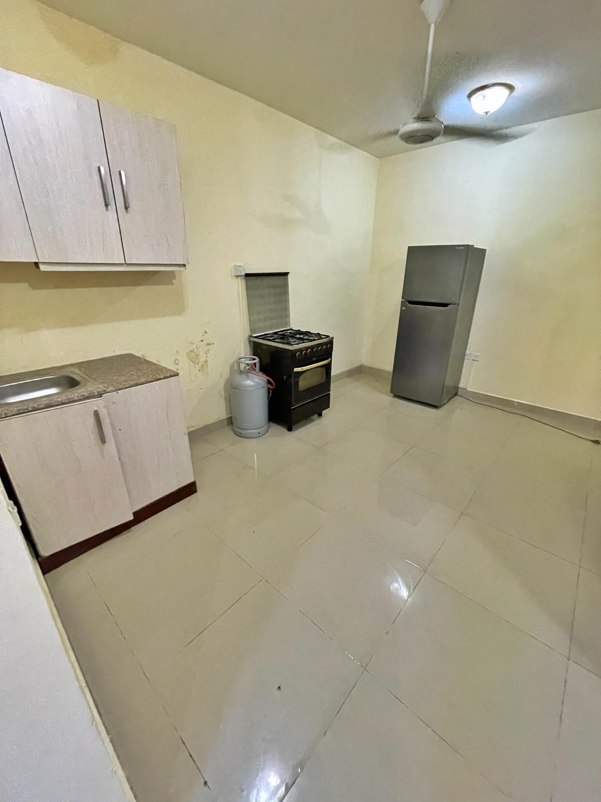 🏠 غرفة مفروشة للإيجار في فيلا أبو حمزة – الخوير - الصورة 4