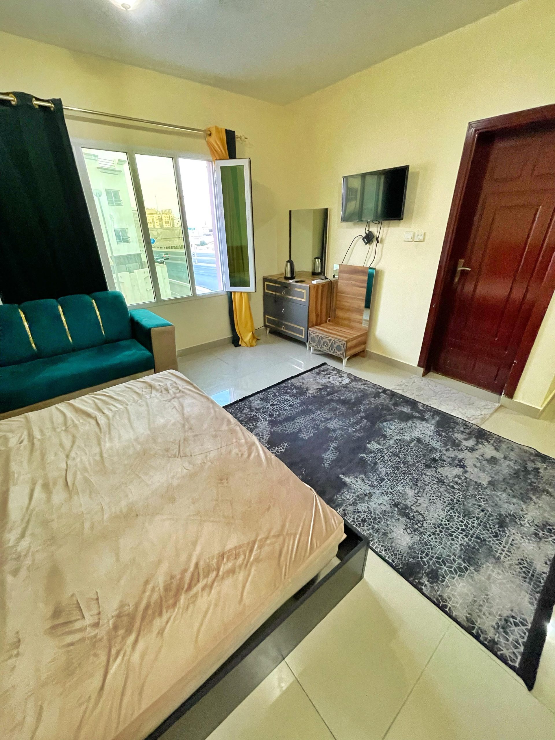 🏠 غرفة مفروشة للإيجار في فيلا أبو حمزة – الخوير - الصورة 6